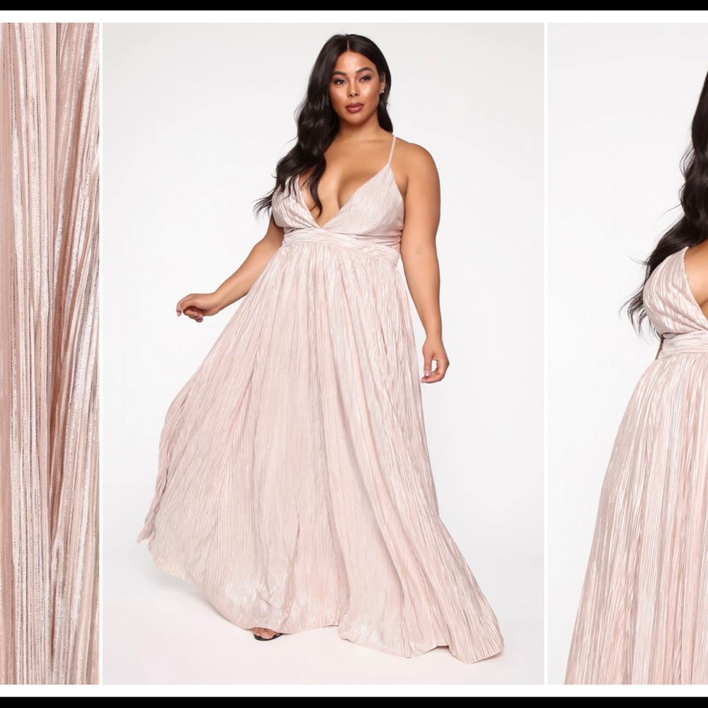 Fashion nova | Pleated maxi dress
